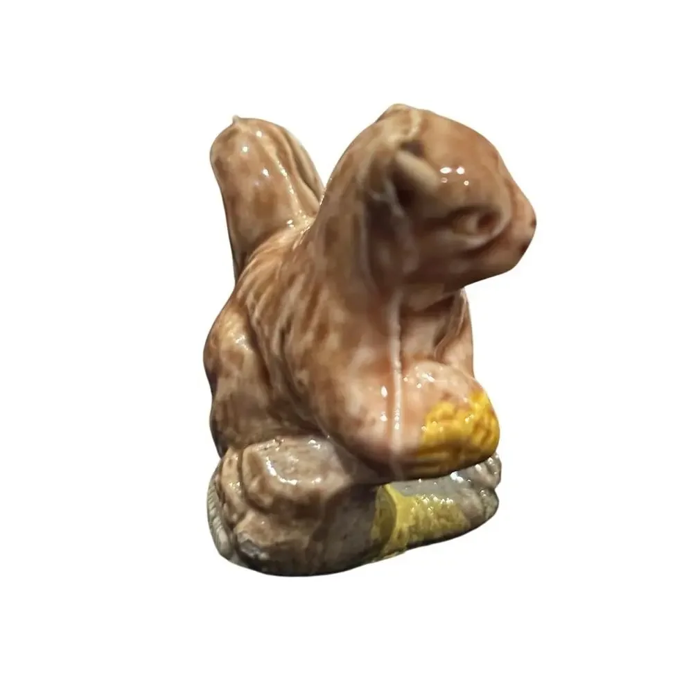 Vintage Wade Whimsies UK Series Squirrel With Nut Multicolor Paint Detailed